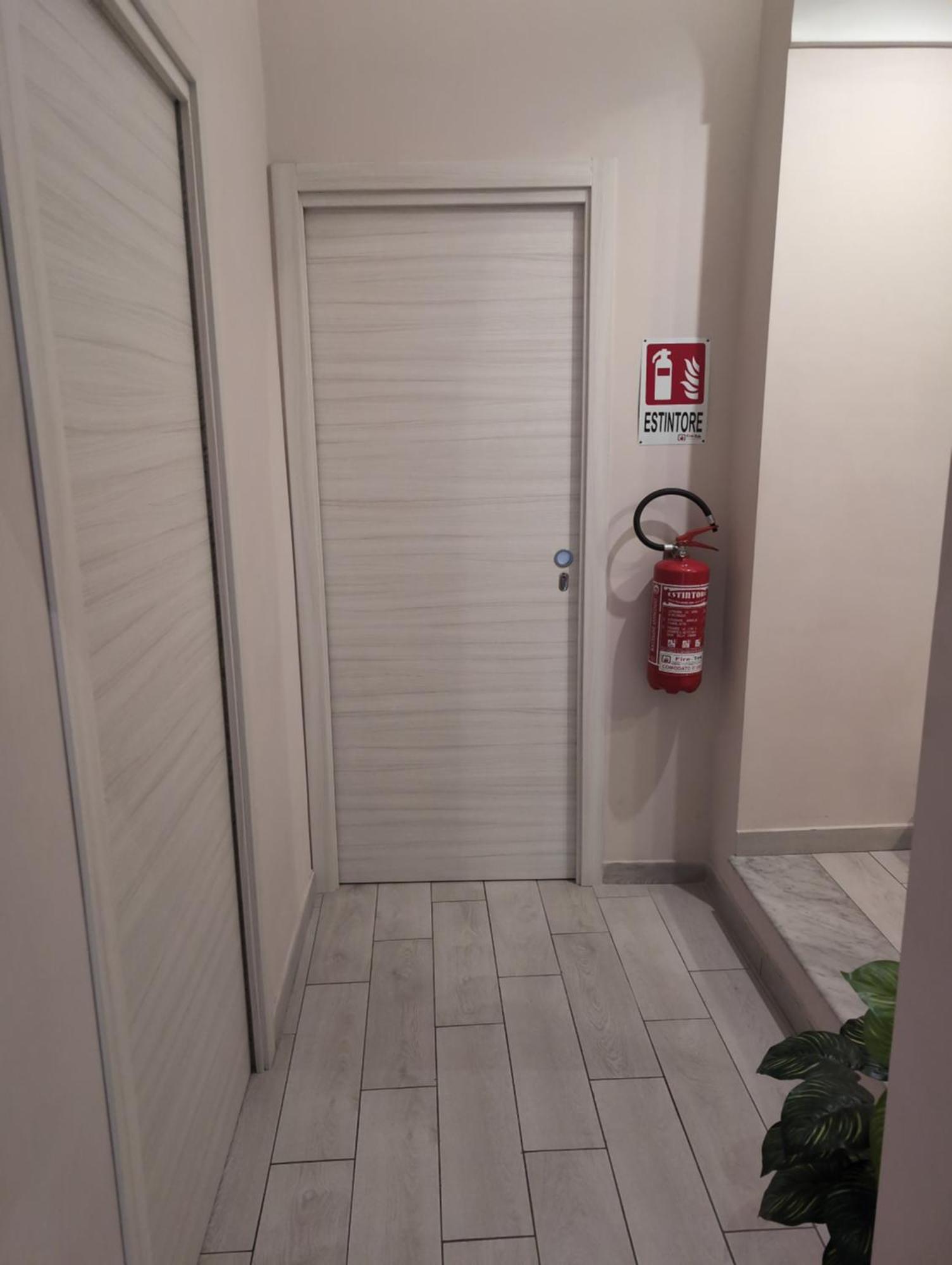 Appartamento La Dimora Di Dora Napoli Esterno foto